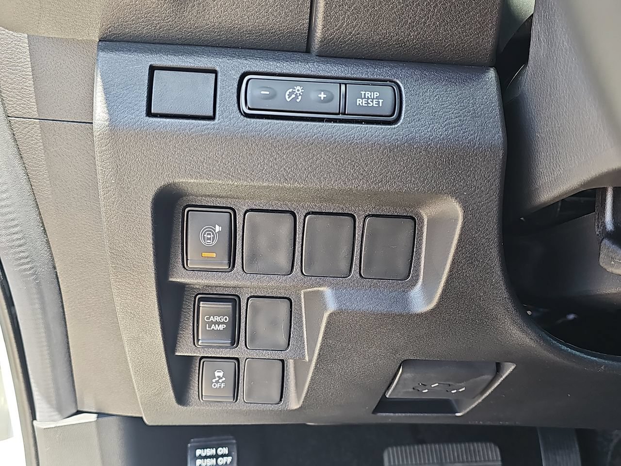 New 2026 Nissan Frontier SV w/ All-Weather Content Package AWD/4WD image 25
