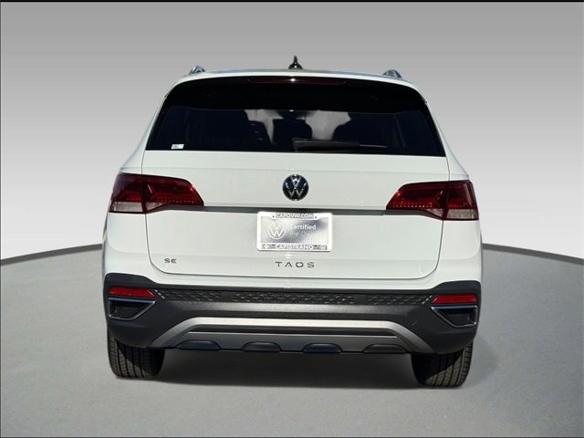 Certified 2023 Volkswagen Taos SE w/ Panoramic Sunroof Package image 5