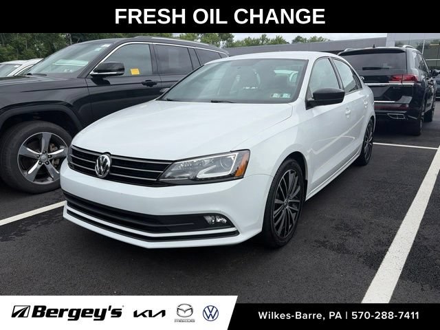 Used 2016 Volkswagen Jetta Sport w/ Lighting Package FWD image 1
