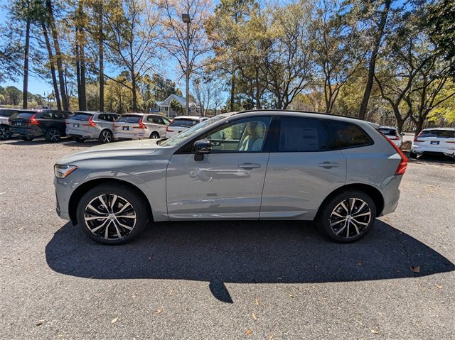 New 2025 Volvo XC60 B5 Plus w/ Climate Package image 7
