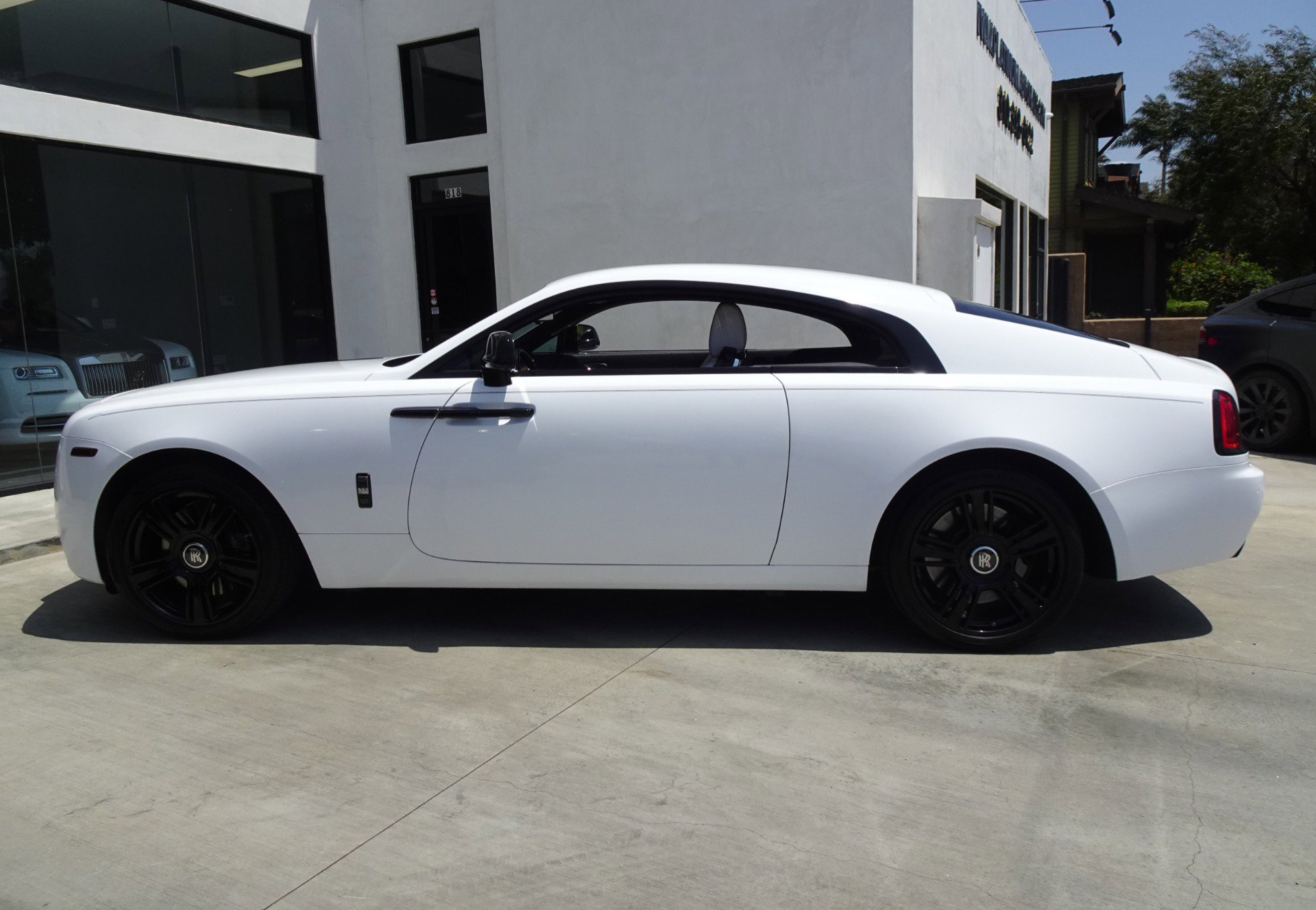 Used 2015 Rolls-Royce Wraith RWD image 4