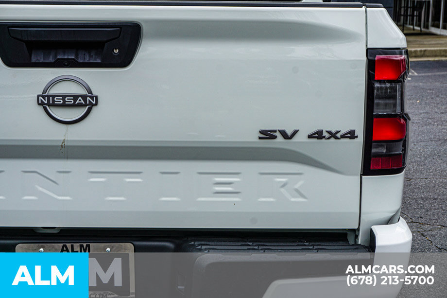 Used 2024 Nissan Frontier SV w/ Tow Package AWD/4WD image 12