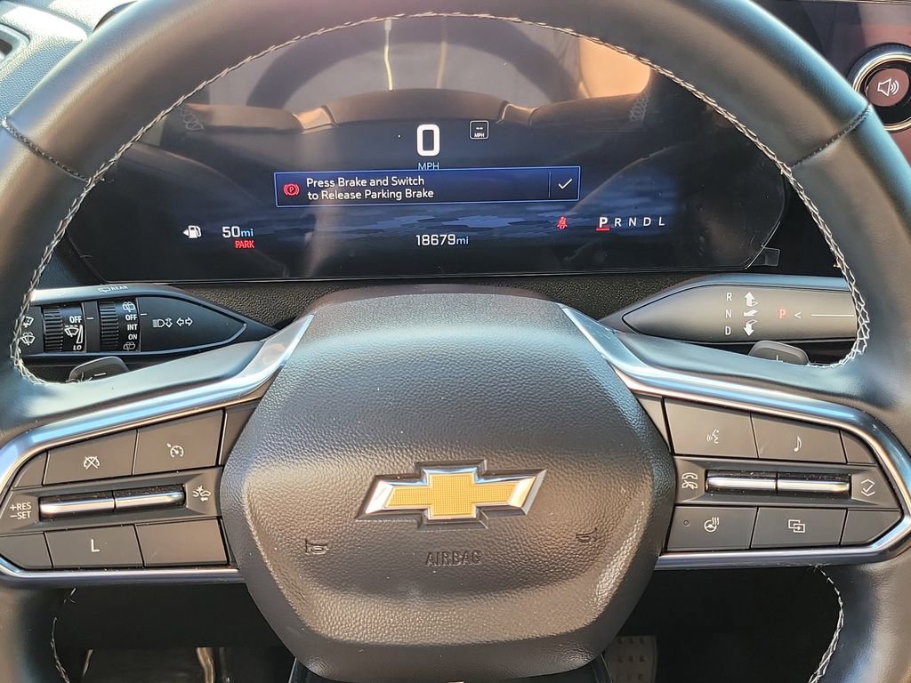 Used 2024 Chevrolet Traverse LS w/ LPO, Floor Liner Package FWD image 4