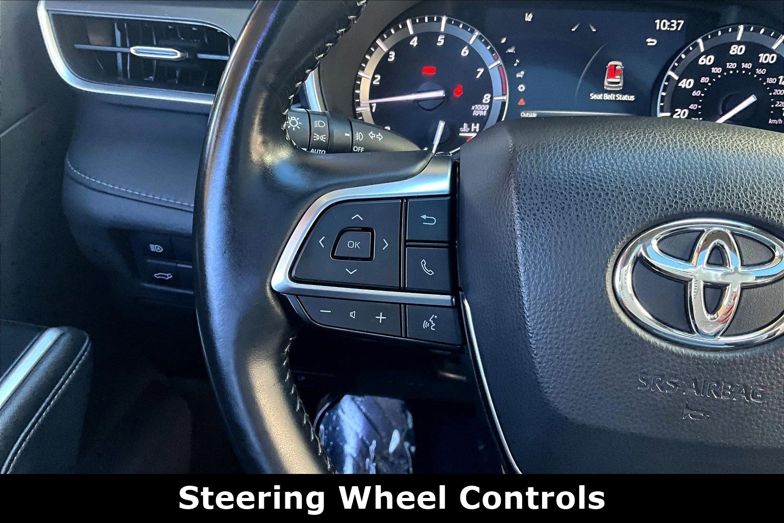 Used 2021 Toyota Highlander XLE image 12