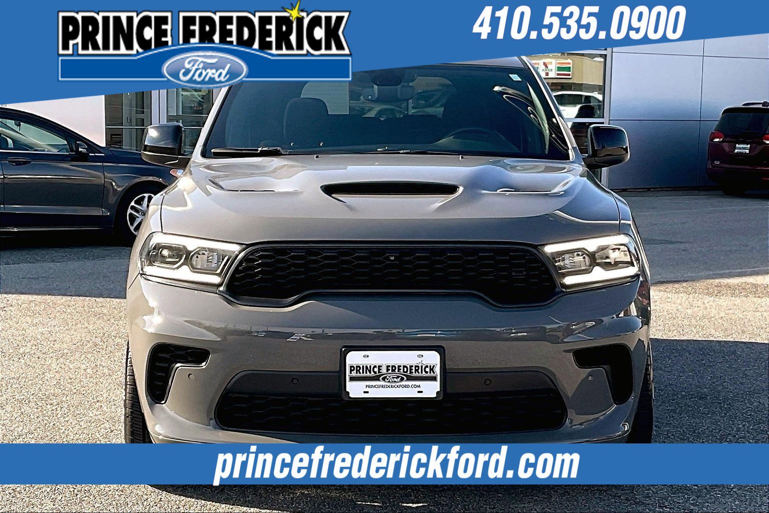Used 2024 Dodge Durango R/T w/ Blacktop Package image 2