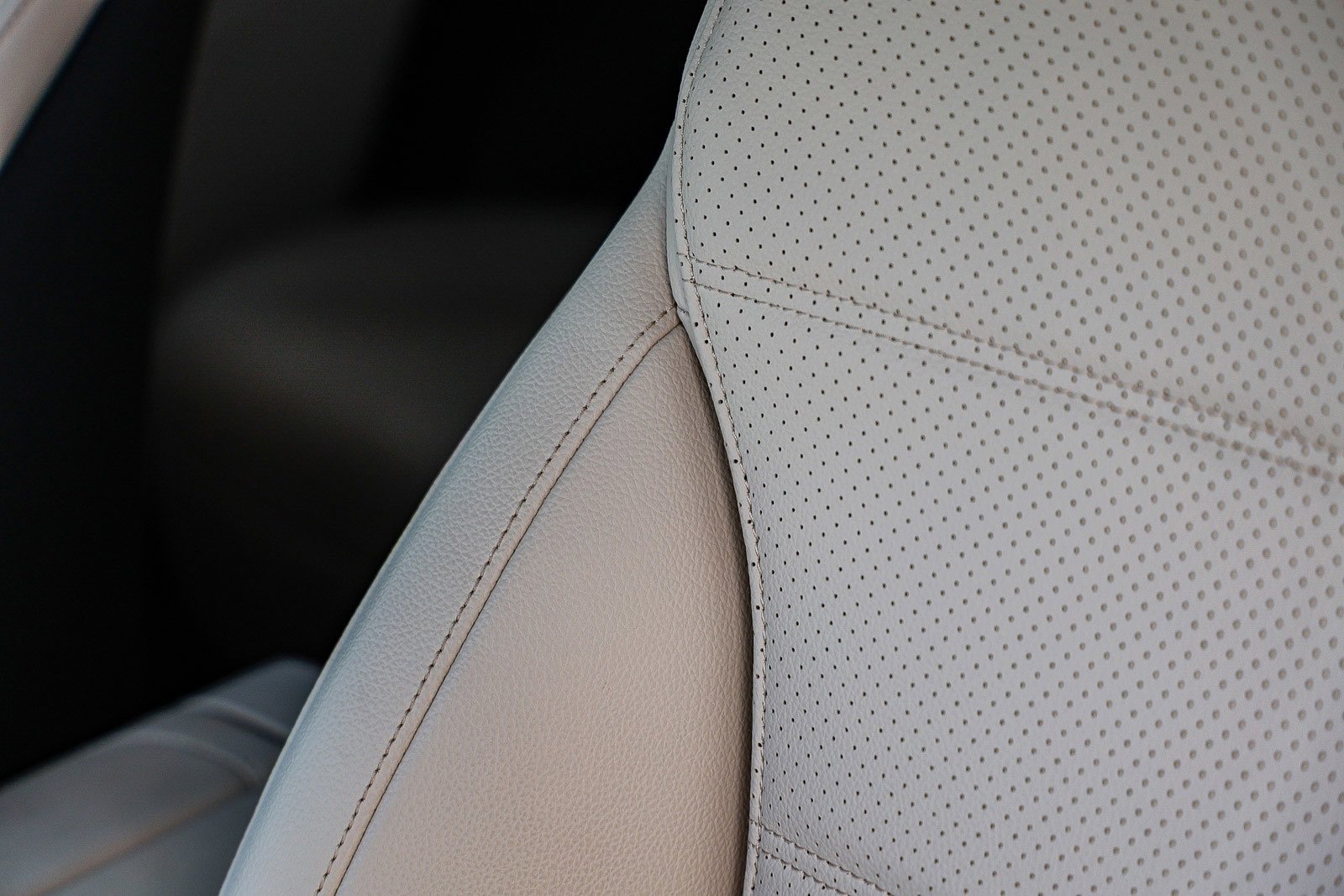 Certified 2025 Mercedes-Benz GLC 300 image 24