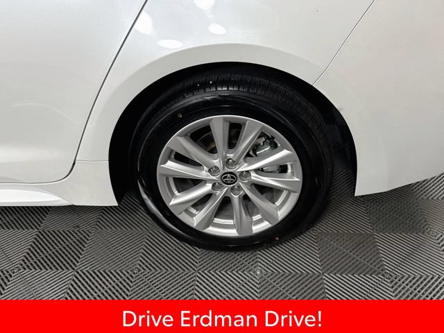 Certified 2026 Toyota Corolla LE w/ LE Premium Package FWD image 4