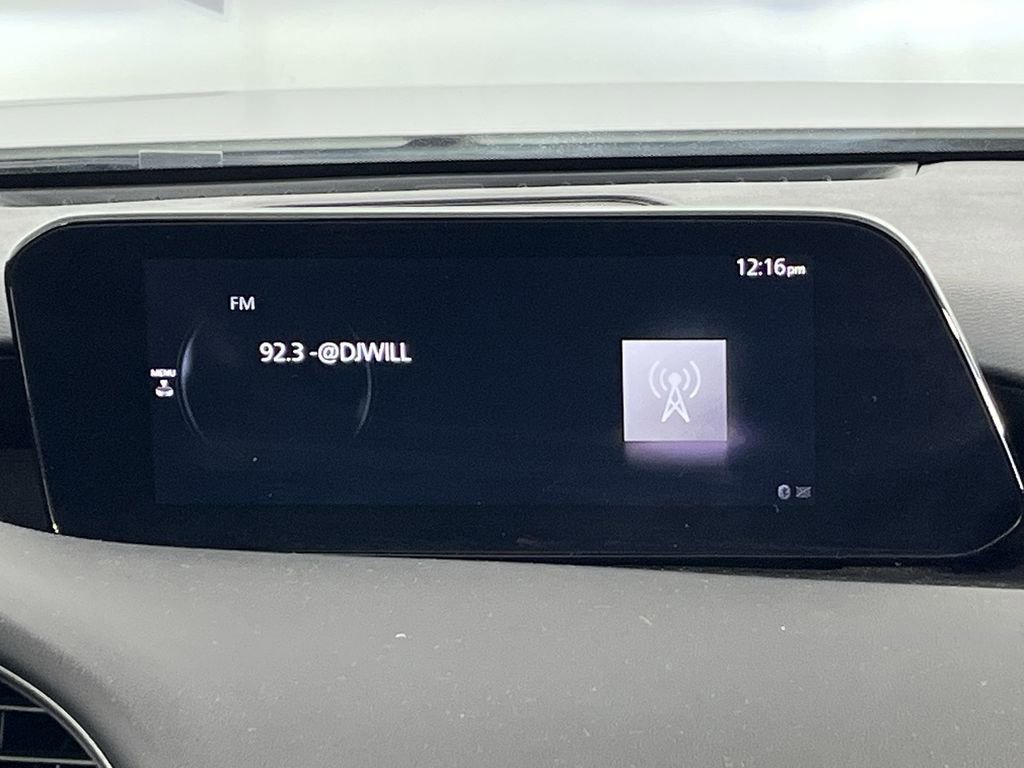 Used 2020 MAZDA MAZDA3 Sedan FWD image 16