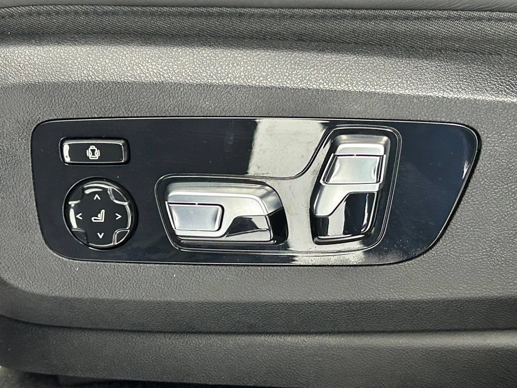 Used 2023 BMW XM AWD/4WD image 39