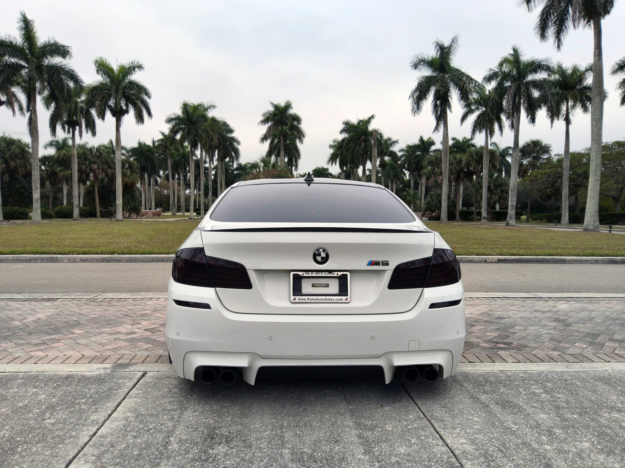 Used 2014 BMW M5 image 16