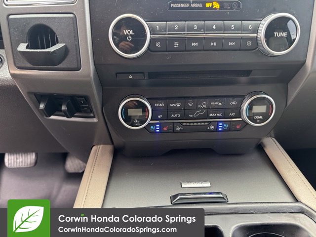 Used 2018 Ford Expedition Max XLT w/ Equipment Group 202A AWD/4WD image 23