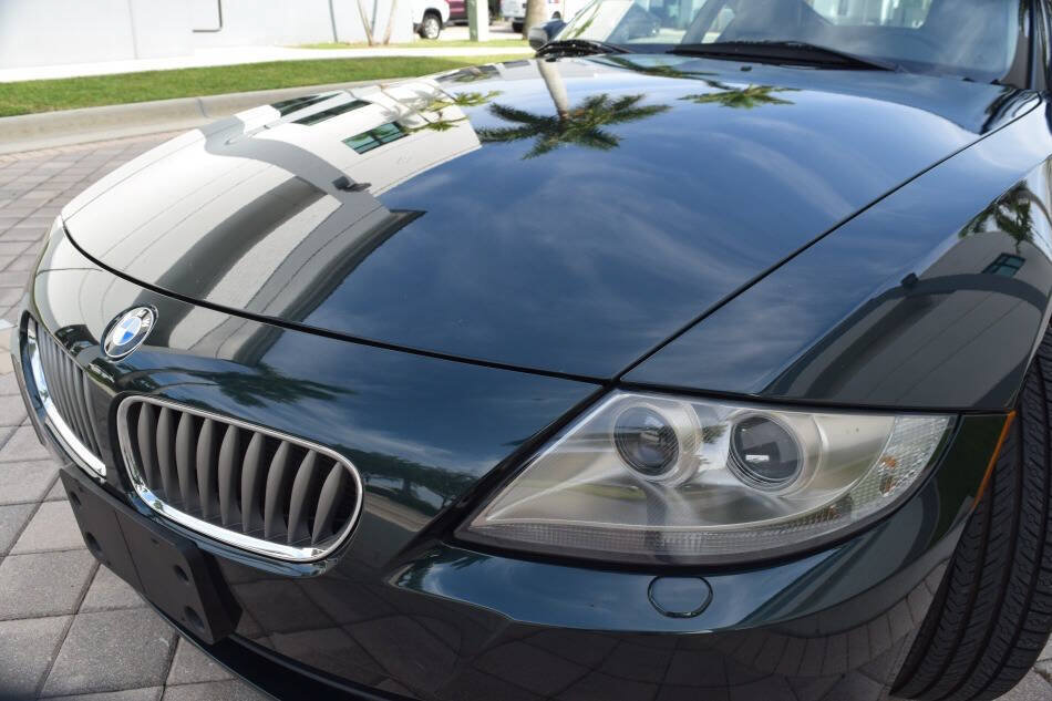 Used 2008 BMW Z4 3.0si RWD image 11