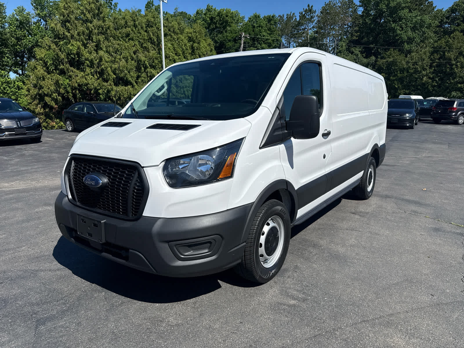 Used 2023 Ford Transit 150 Low Roof RWD image 7