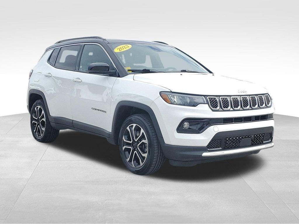 Used 2023 Jeep Compass Limited image 3