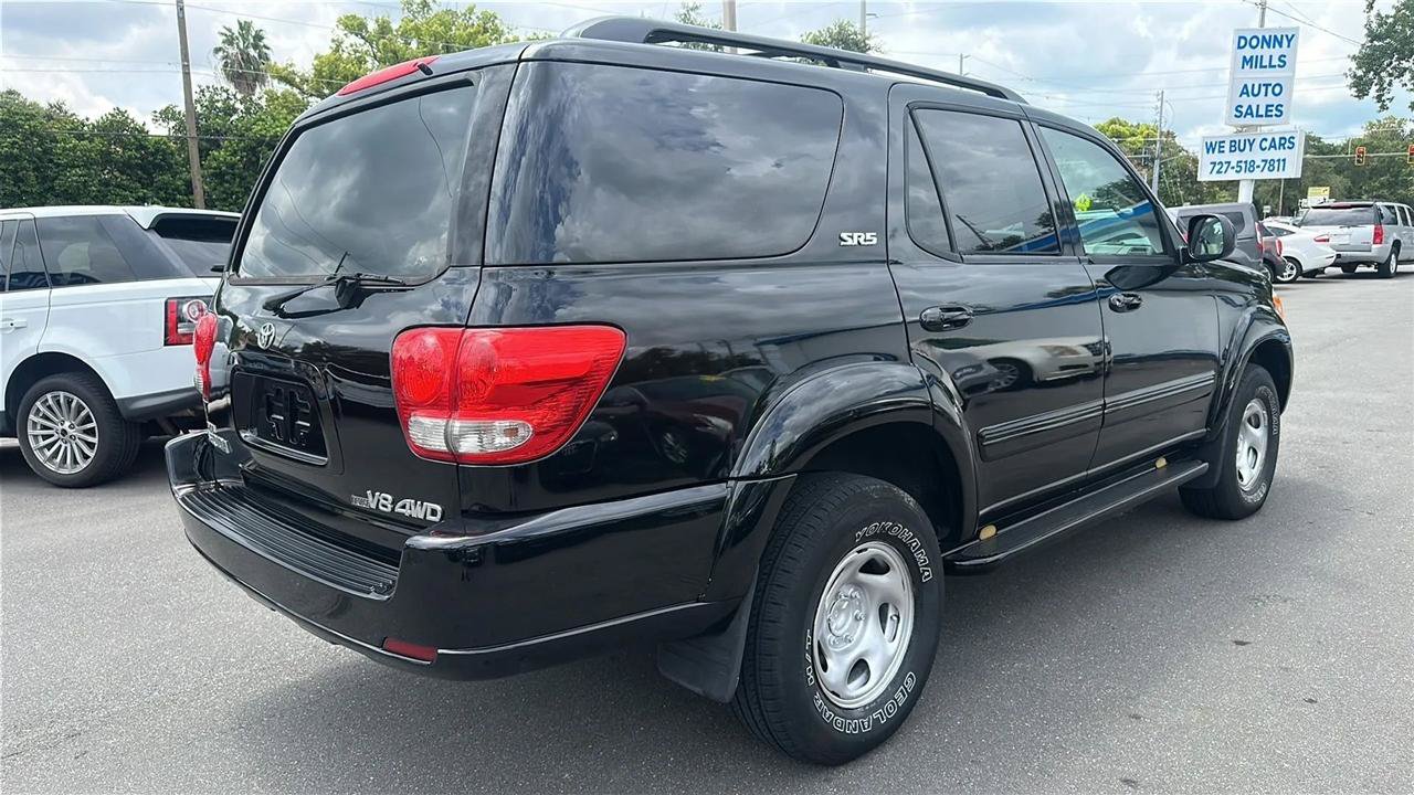 Used 2006 Toyota Sequoia SR5 AWD/4WD image 10