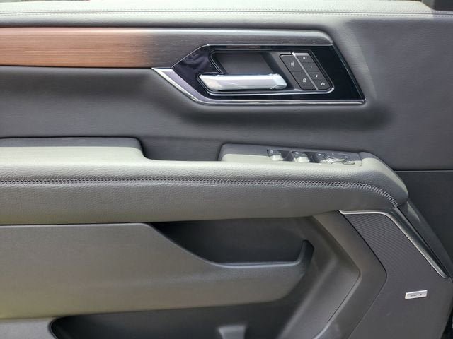 New 2026 GMC Yukon Denali AWD/4WD image 17