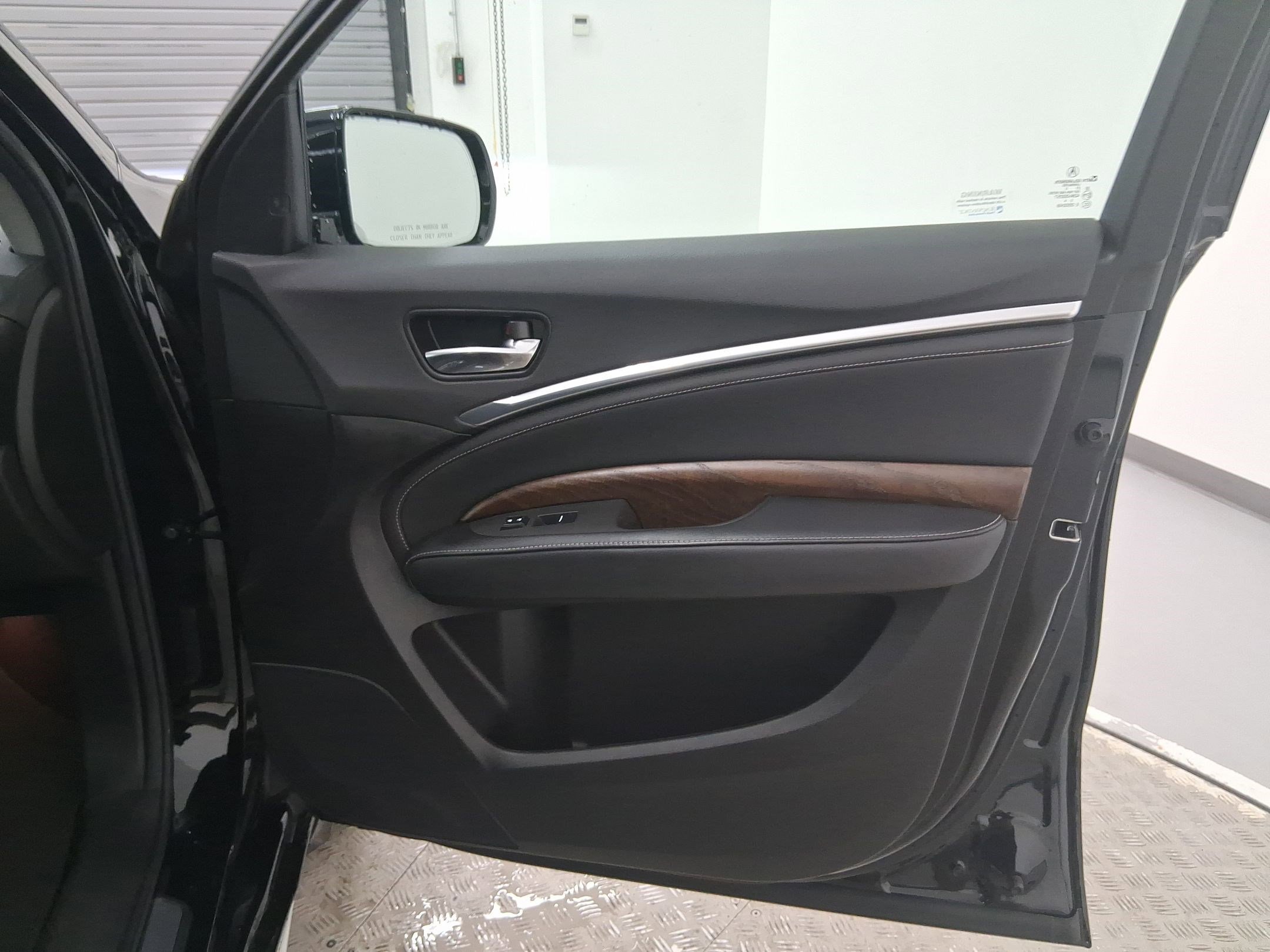 Used 2020 Acura MDX w/Advance Pkg image 32