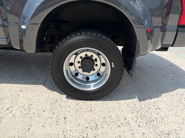 Used 2020 Ford F450 Platinum w/ FX4 Off-Road Package AWD/4WD image 18