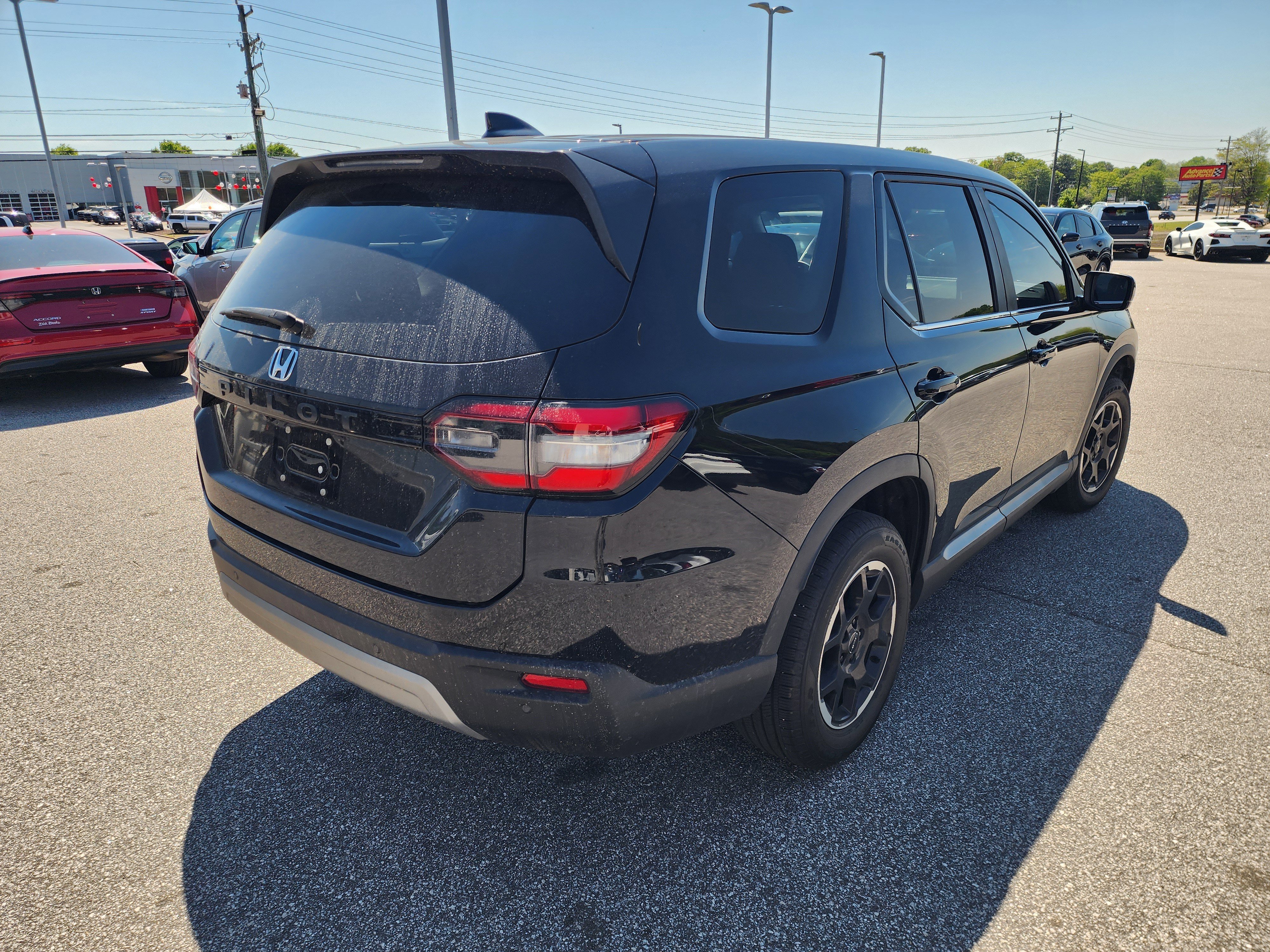 Used 2023 Honda Pilot EX-L image 6