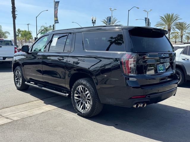 Certified 2025 Chevrolet Suburban Z71 image 3