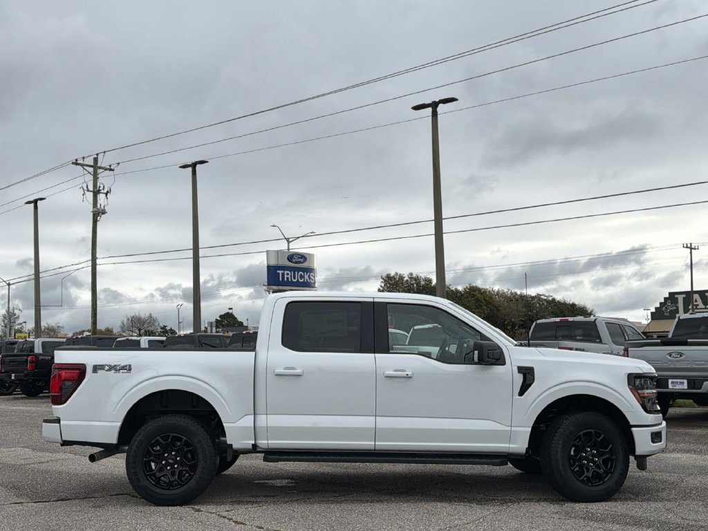 New 2026 Ford F150 XLT w/ Equipment Group 302A MID AWD/4WD image 4