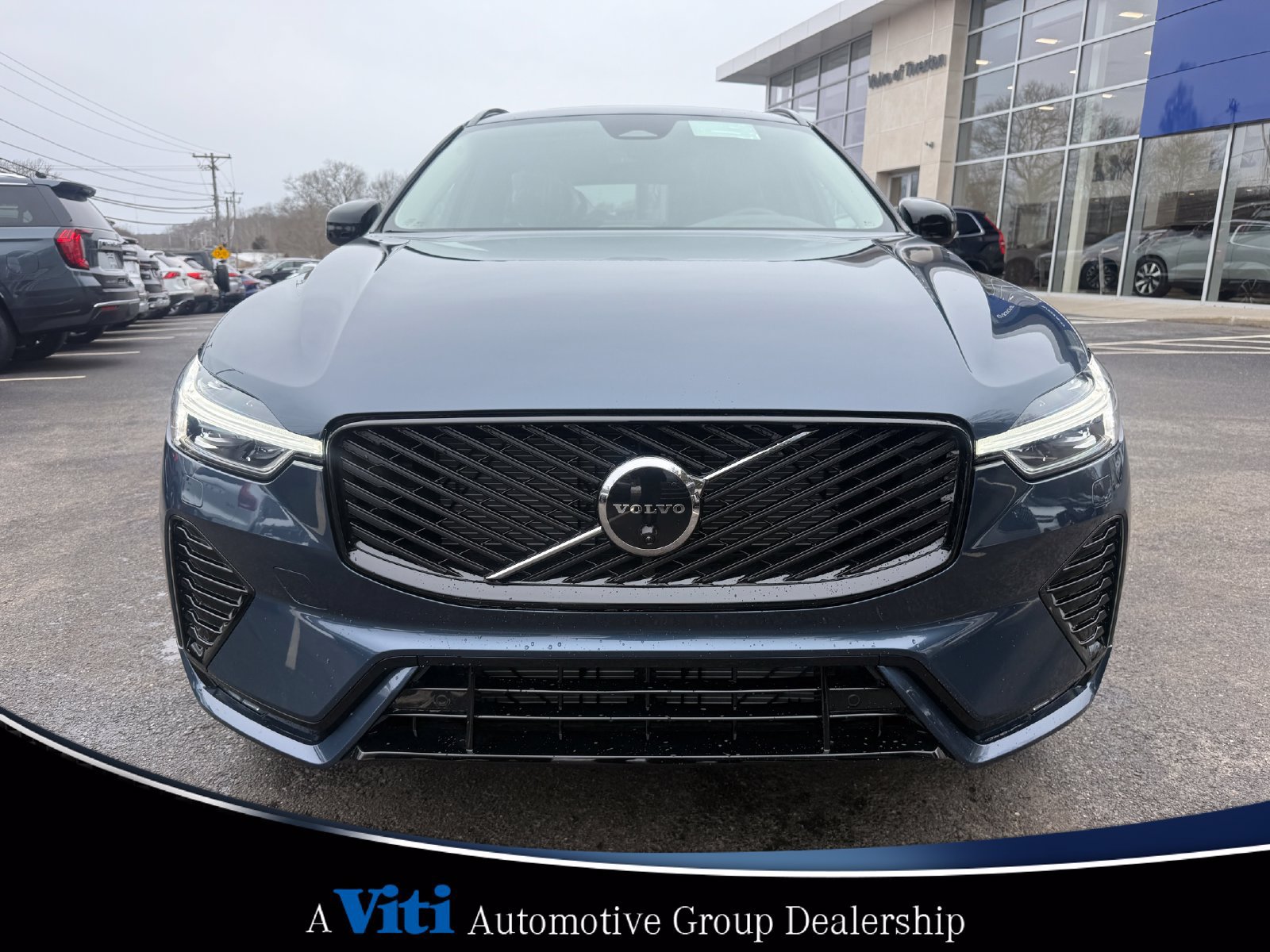 Used 2026 Volvo XC60 B5 Plus w/ Protection Package Premier AWD/4WD image 3