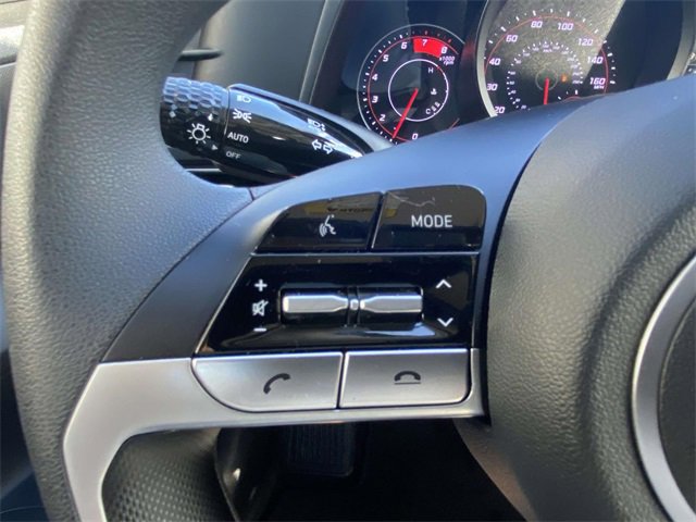 Used 2023 Hyundai Elantra SE image 18