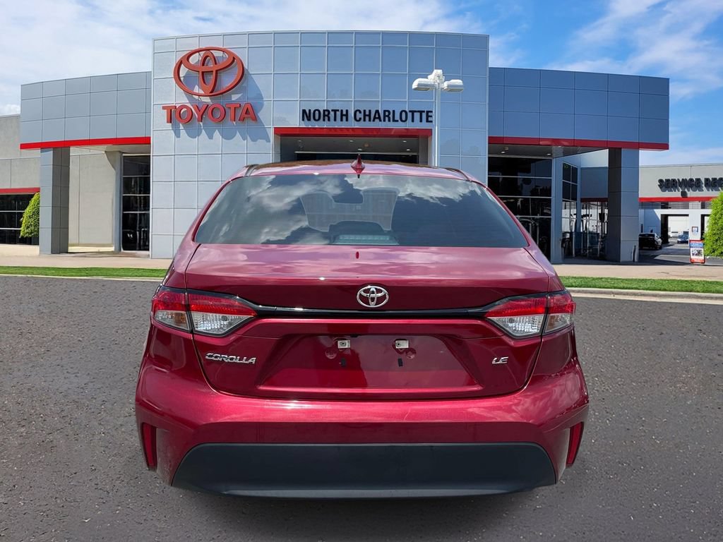 Used 2024 Toyota Corolla LE w/ LE Convenience Package FWD image 7