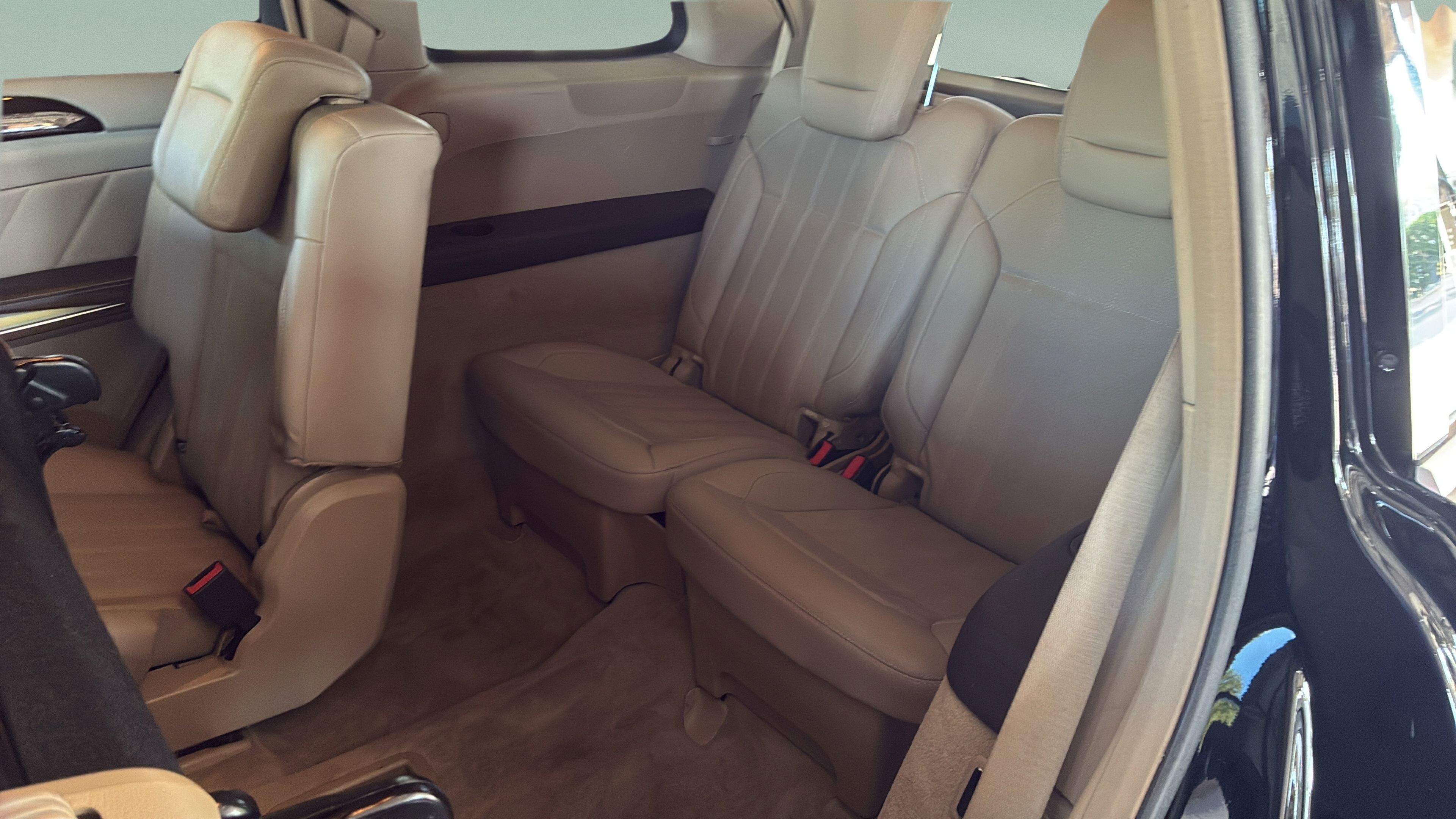 Used 2014 Mercedes-Benz GL 450 4MATIC image 21