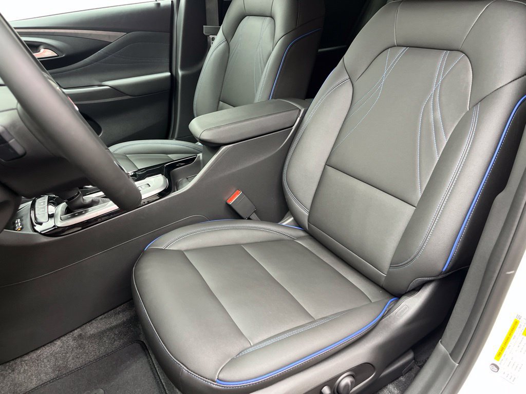 New 2026 Buick Envista Sport Touring w/ Convenience I Package FWD image 8