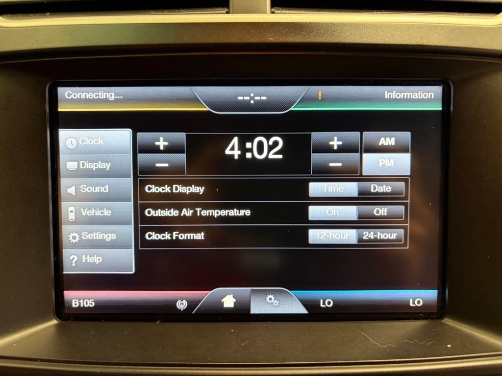 Used 2016 Ford Explorer XLT w/ Equipment Group 202A AWD/4WD image 17