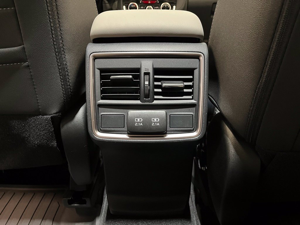Used 2020 Subaru Forester Premium w/ Popular Package #1 AWD/4WD image 16