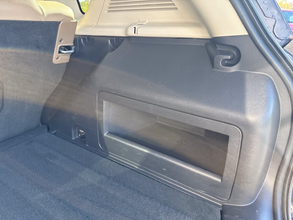 Used 2017 Jeep Compass Latitude FWD image 37