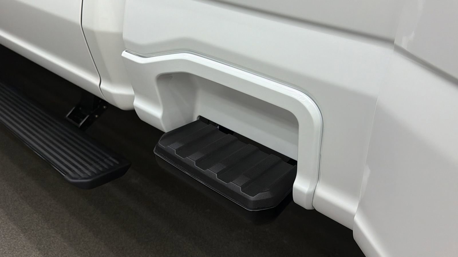 Used 2026 Ford F450 Platinum w/ Platinum Plus Package image 20