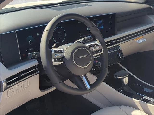 Certified 2025 Hyundai Tucson SEL image 3