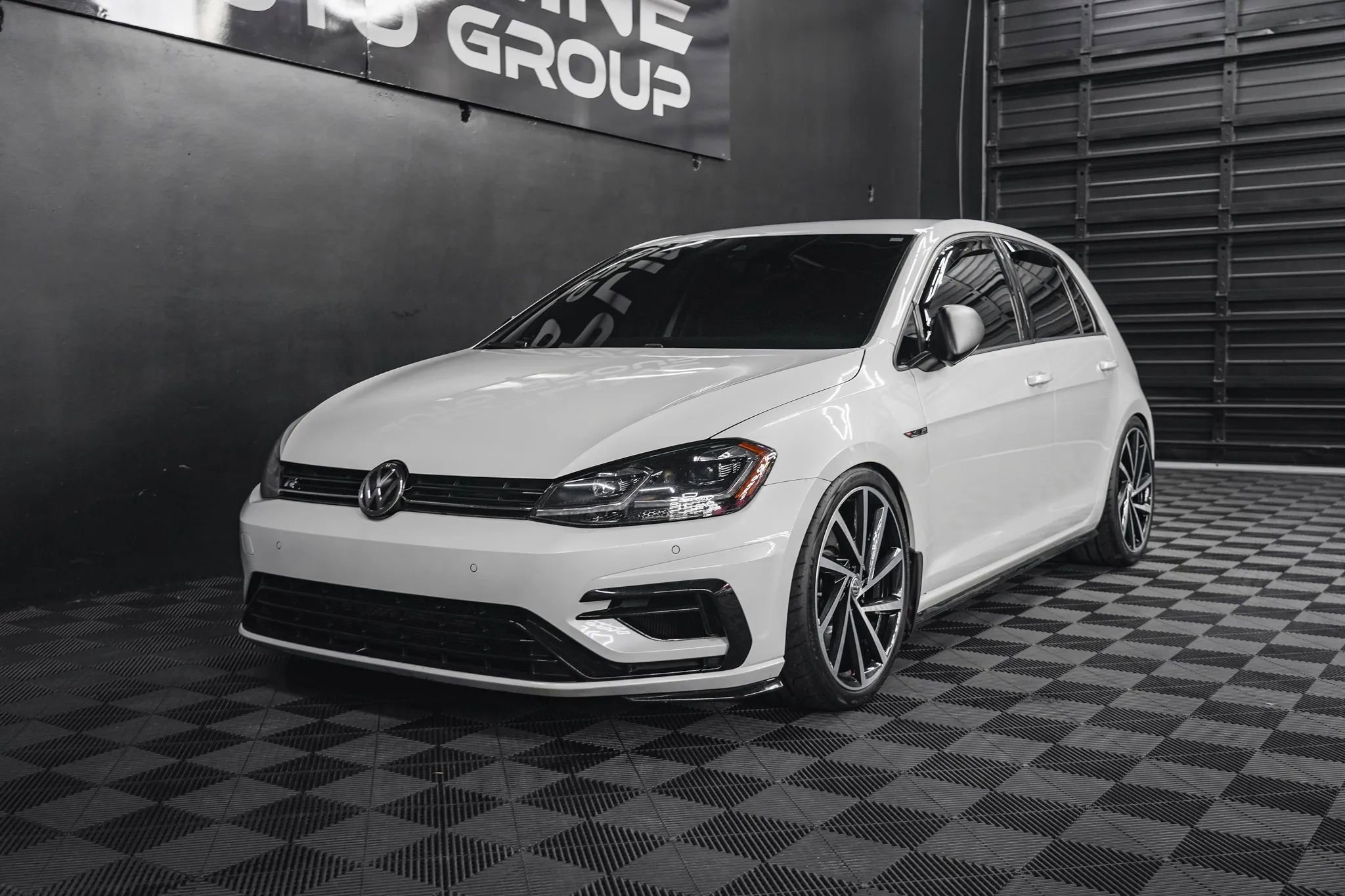 Used 2019 Volkswagen Golf 4-Door image 32