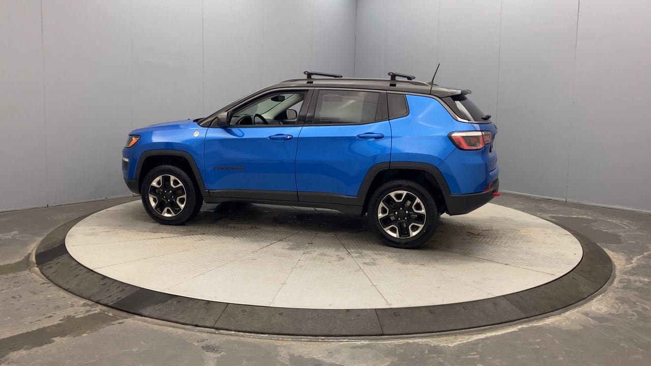 Used 2018 Jeep Compass Trailhawk w/ Cold Weather Group AWD/4WD image 2