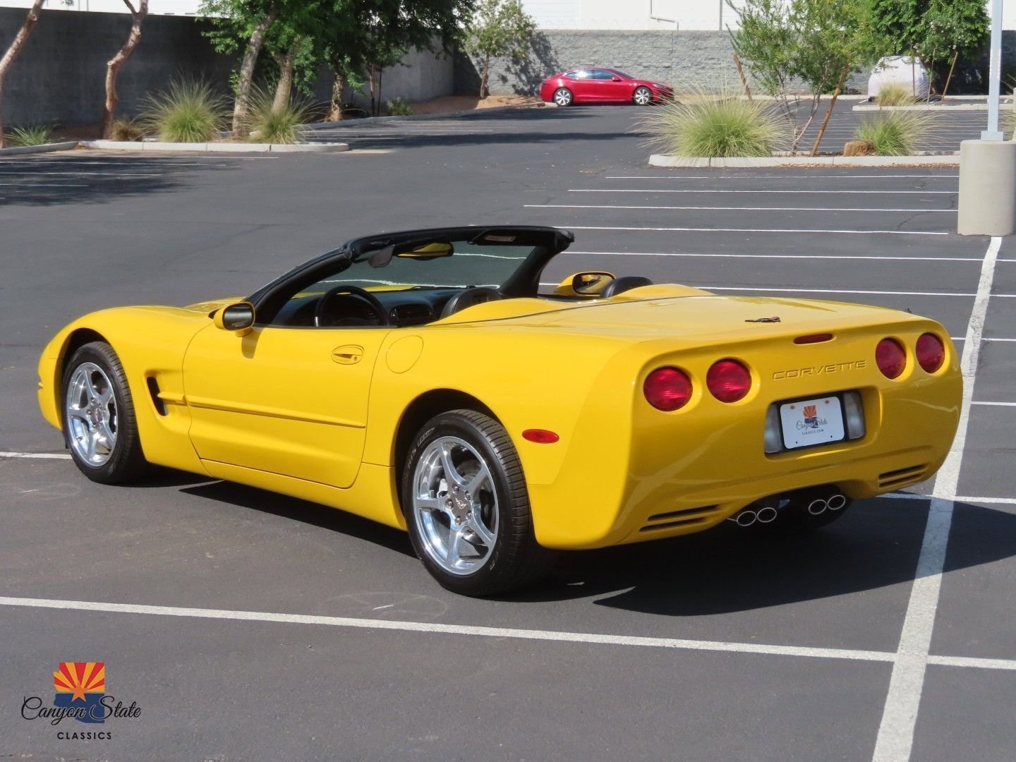 Used 2002 Chevrolet Corvette Convertible w/ Preferred Equipment Group2 image 11