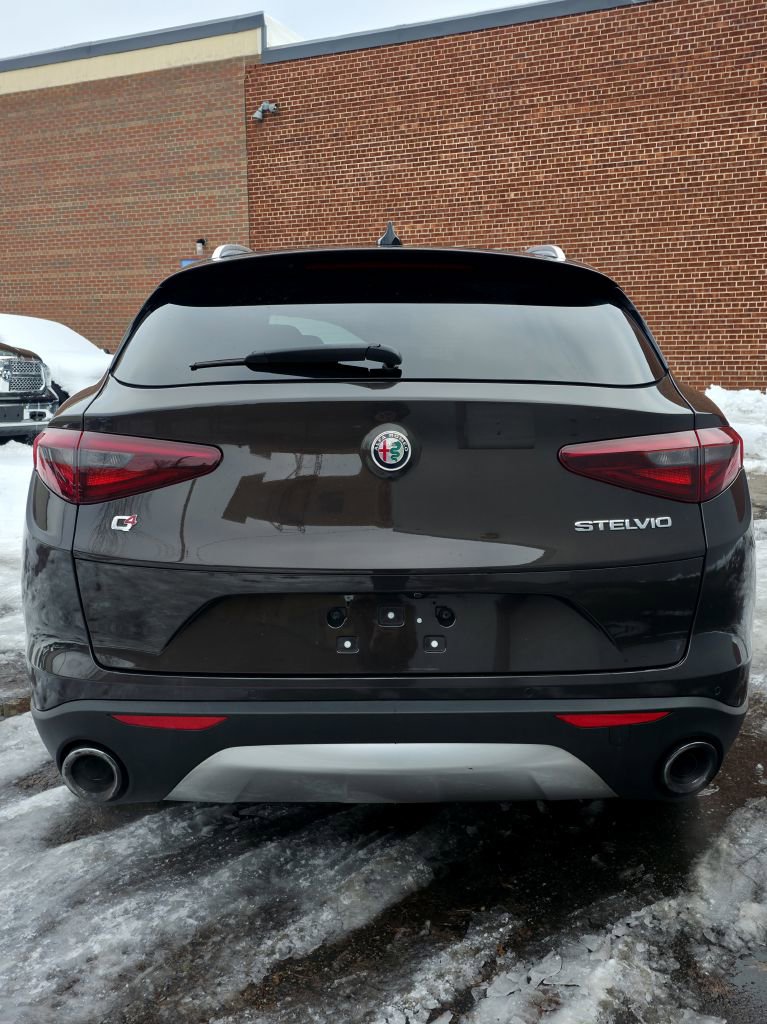 Used 2018 Alfa Romeo Stelvio Ti image 6