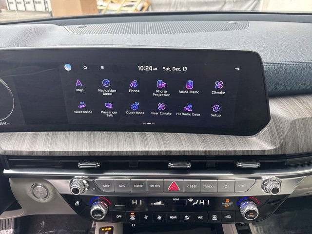 Used 2024 Kia Telluride SX Prestige w/ Towing Package image 14