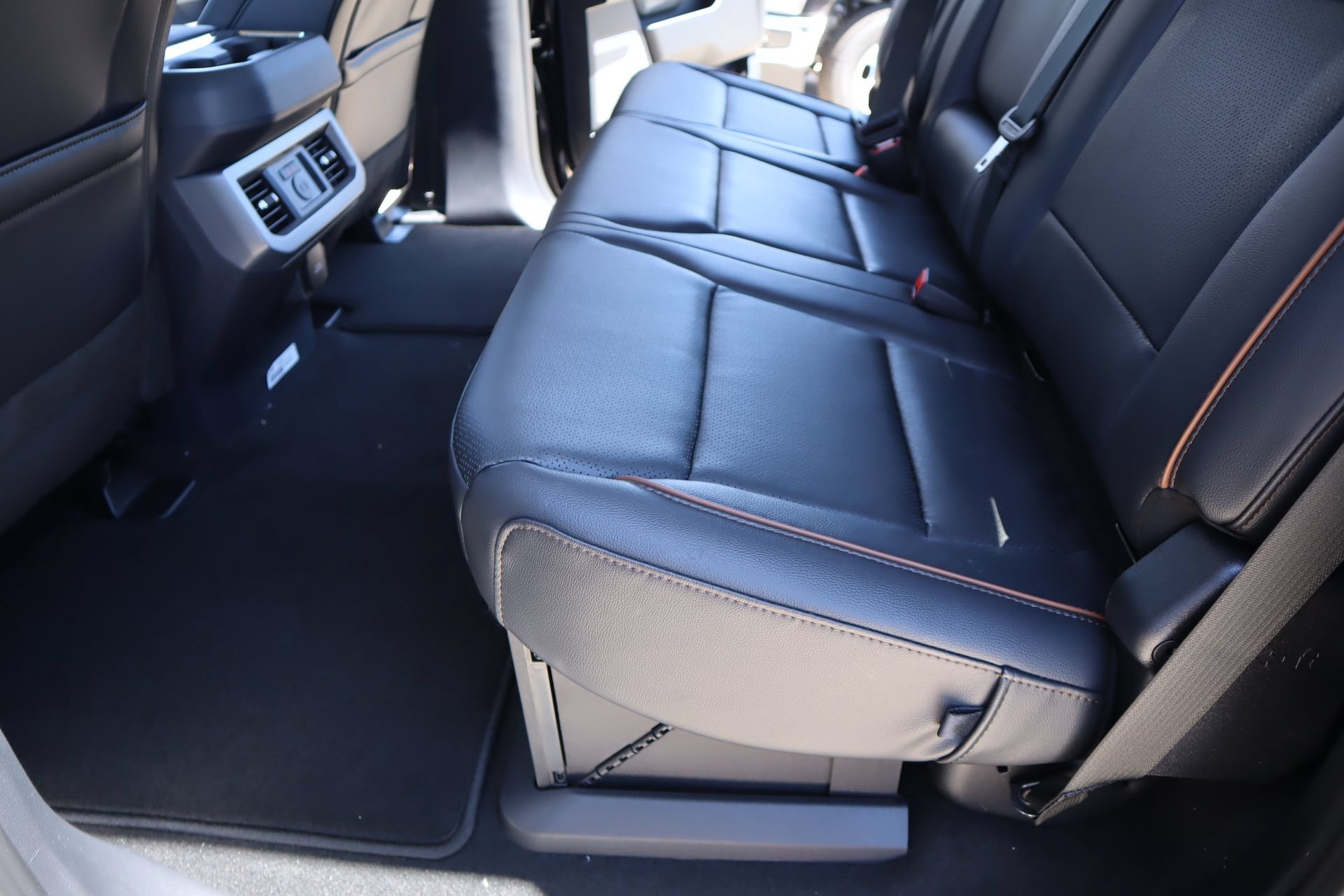 New 2026 Ford F350 Lariat w/ Lariat Ultimate Package AWD/4WD image 12