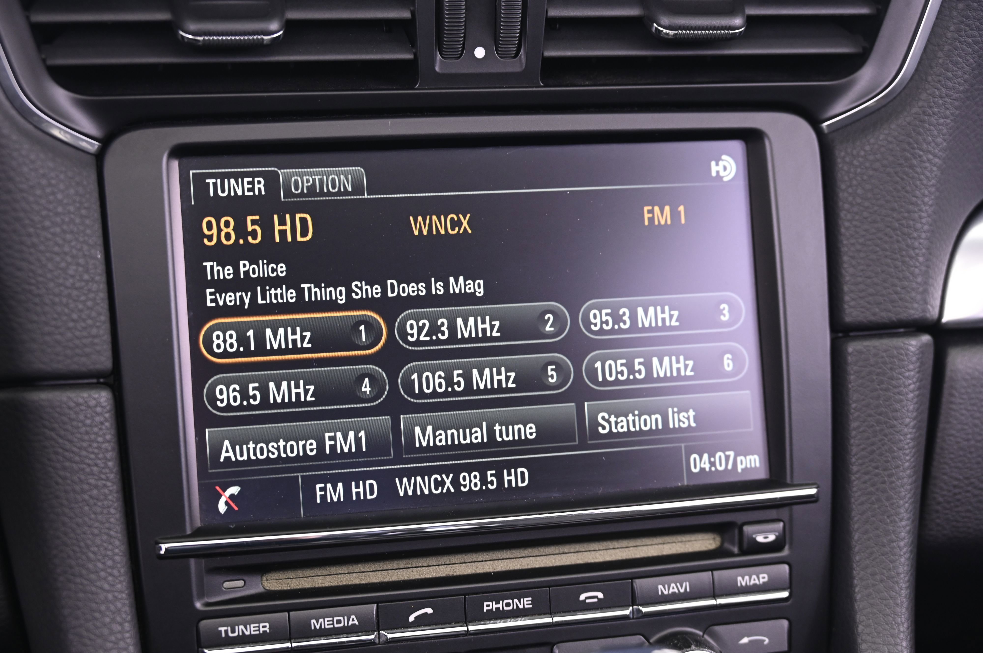 Used 2014 Porsche 911 Carrera 4S image 31