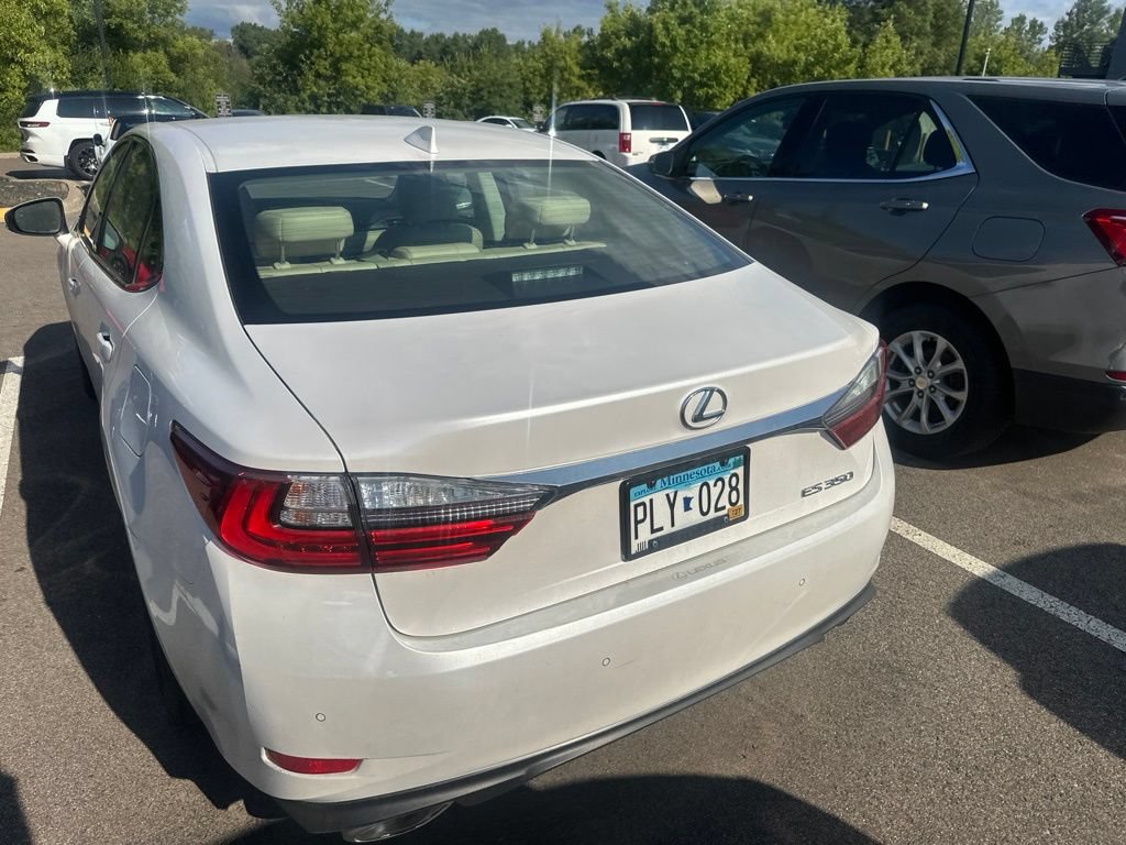 Used 2017 Lexus ES 350 w/ Luxury Package FWD image 26