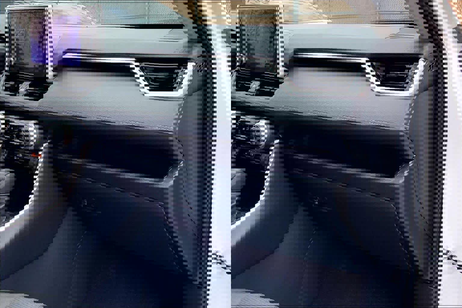 Used 2025 Toyota RAV4 LE image 17