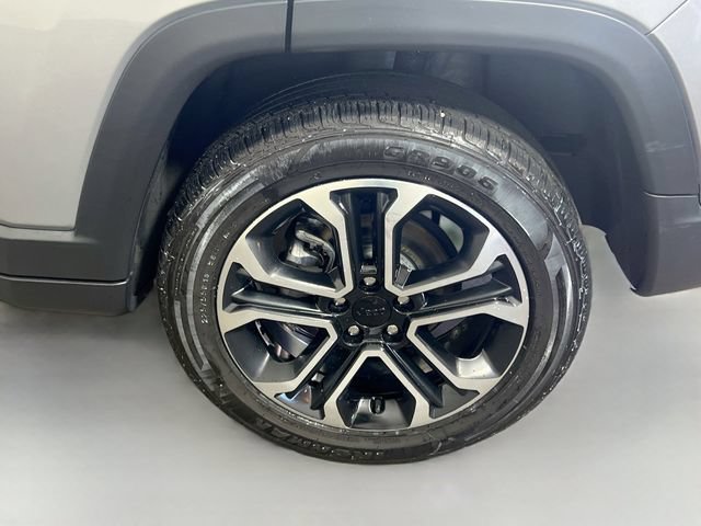 Used 2023 Jeep Compass Limited AWD/4WD image 30