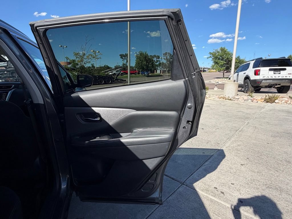 Used 2020 Nissan Murano SV AWD/4WD image 30