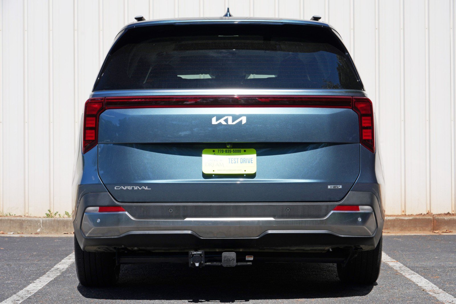 Used 2025 Kia Carnival SX FWD image 11