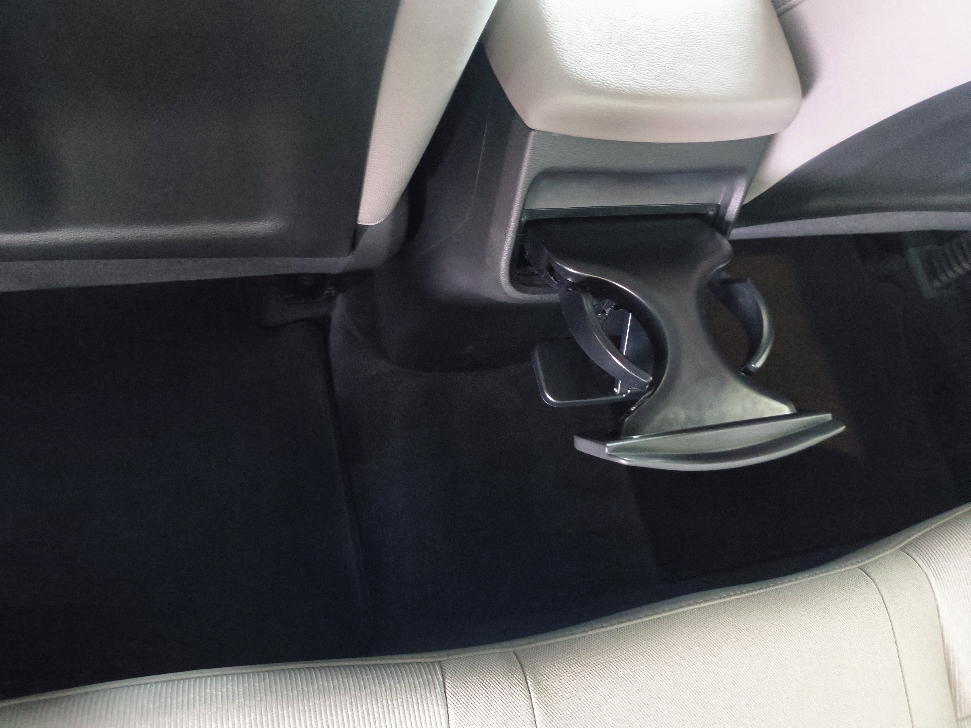 Used 2018 Hyundai Elantra SEL image 25