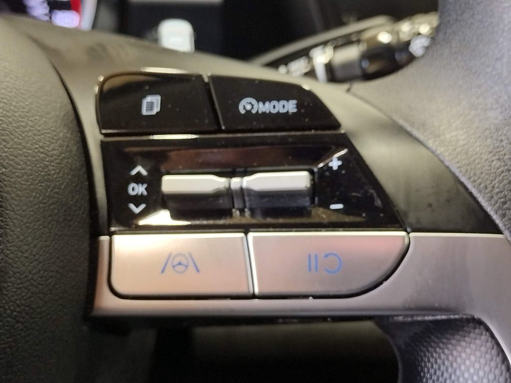 Certified 2023 Hyundai Elantra SEL w/ Preferred Accessory Package FWD image 24