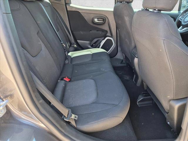 Used 2016 Jeep Renegade Sport w/ Power & Air Group FWD image 19